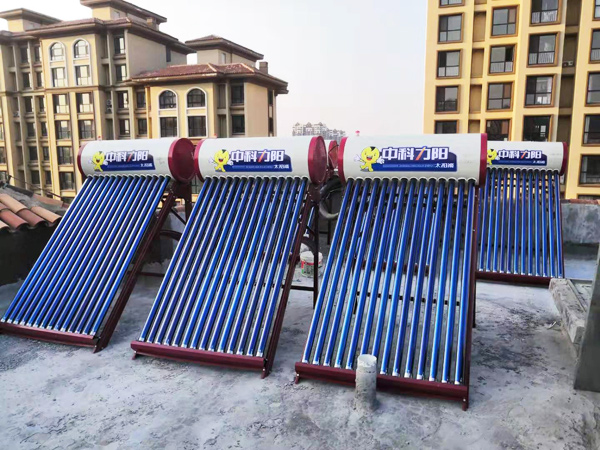 太陽(yáng)能熱水器在冬天能不能使用呢？
